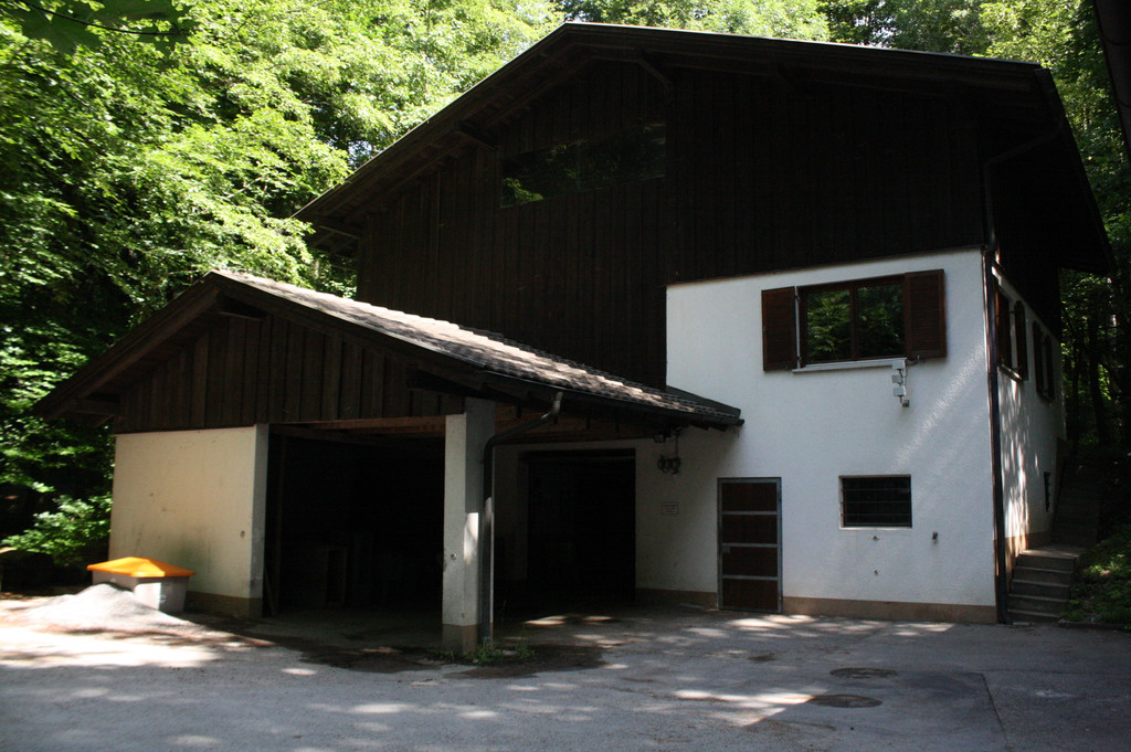 Forsthaus Wildpark.JPG