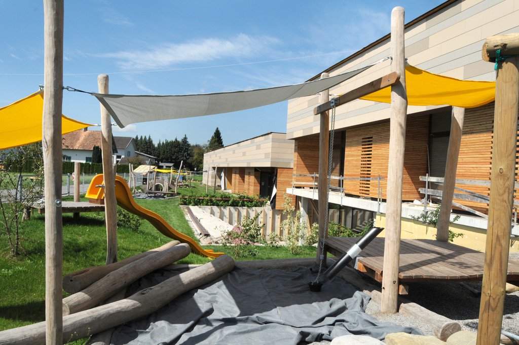 Kinderhaus Spielplatz 32_jpg-1314032726