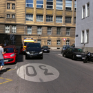 Aufsperrdienst kracht in Pkw Ecke Schwarzspanierstraße/Günthergasse in 1090 Wien