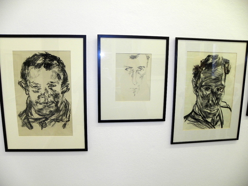 112_3184_JPG-1314304532