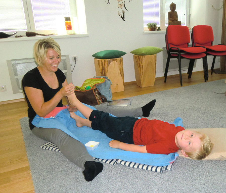 Kindermassage yvonne und joa _2_.JPG