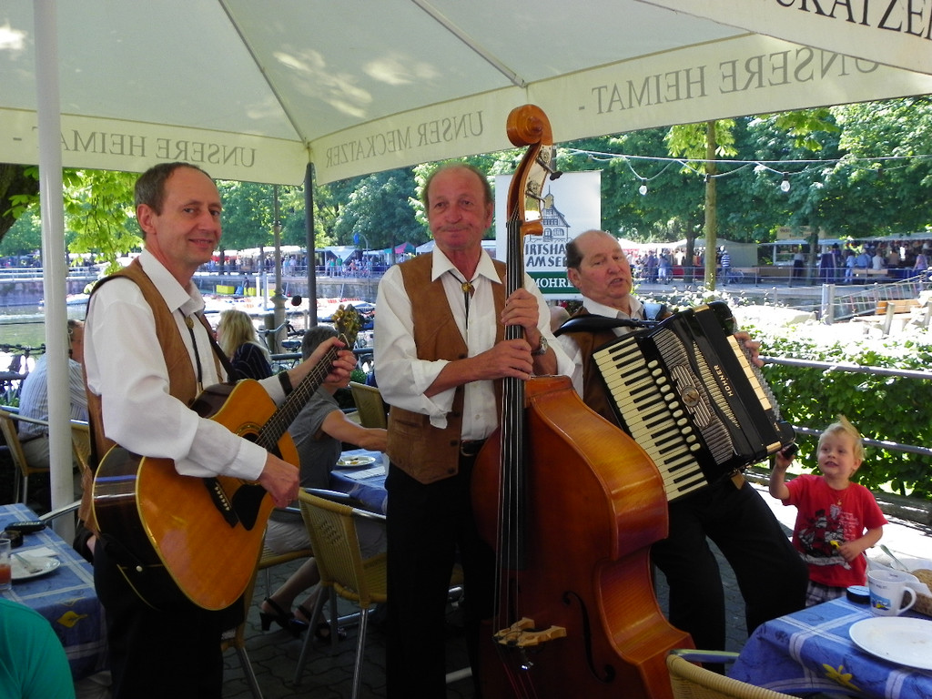 111_6999_JPG-1314436595