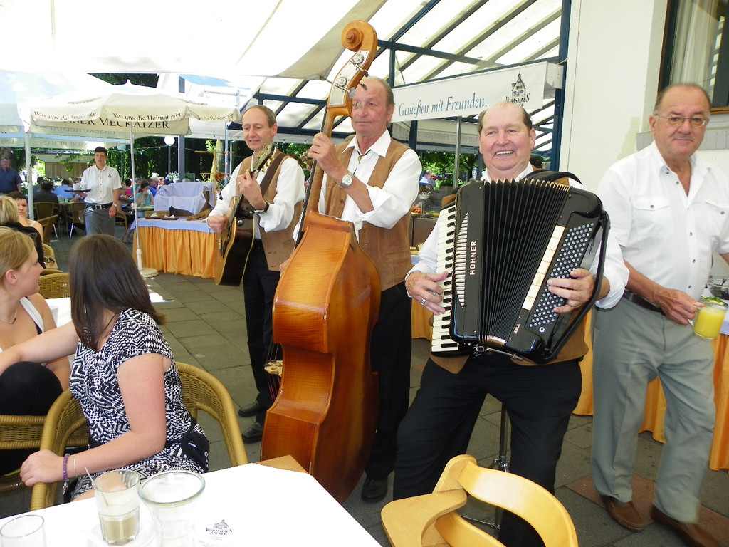 111_7001_JPG-1314436613