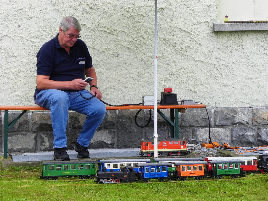 105_0215_jpg-1314437208