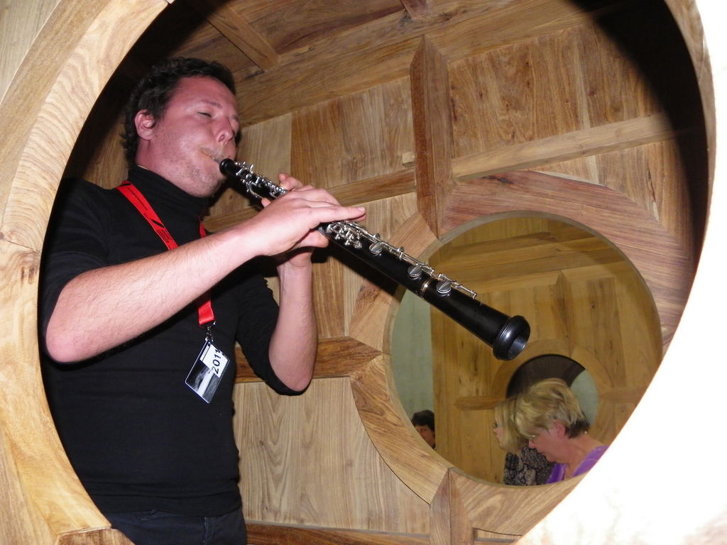 112_3569-1_JPG-1314437852