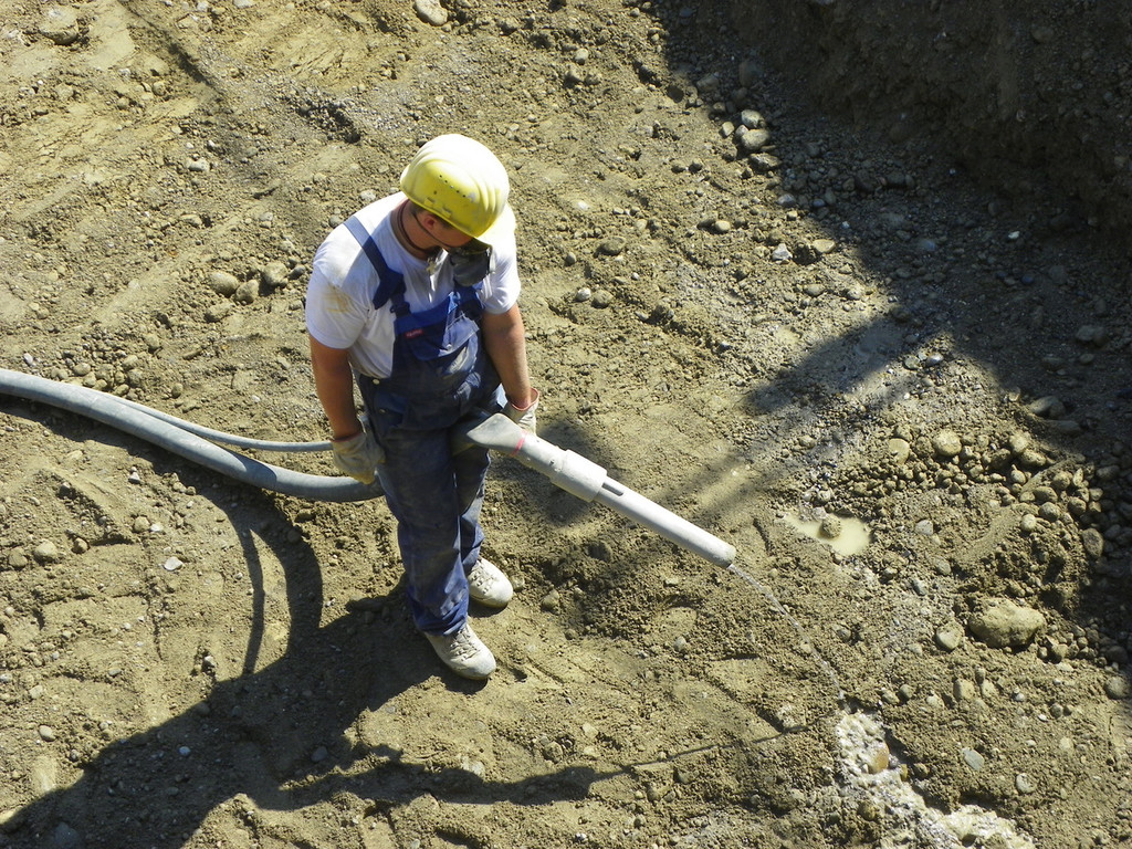 112_3595-1_JPG-1314523059