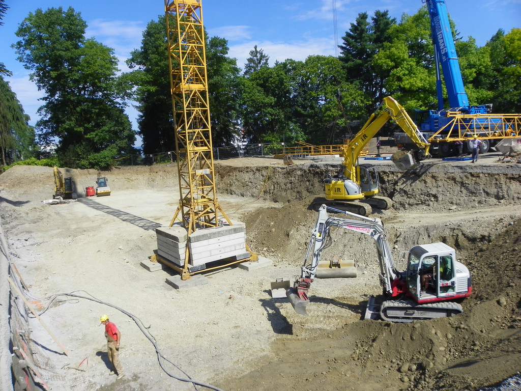 112_3598-1_JPG-1314523226