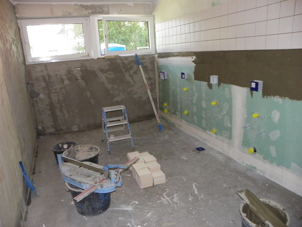 112_3615-1_JPG-1314525091