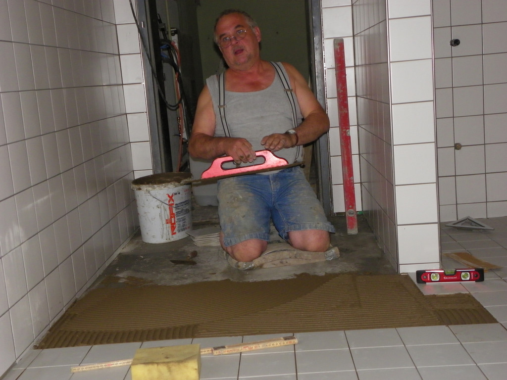 112_3613-1_JPG-1314525076