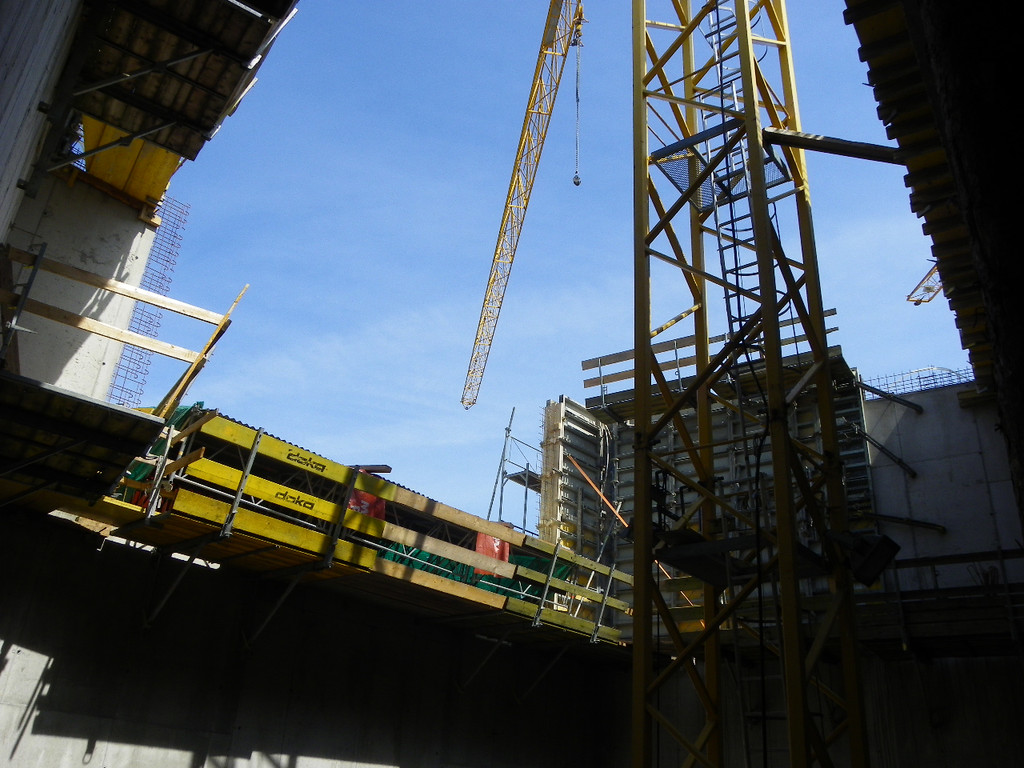 112_3041_JPG-1314529156