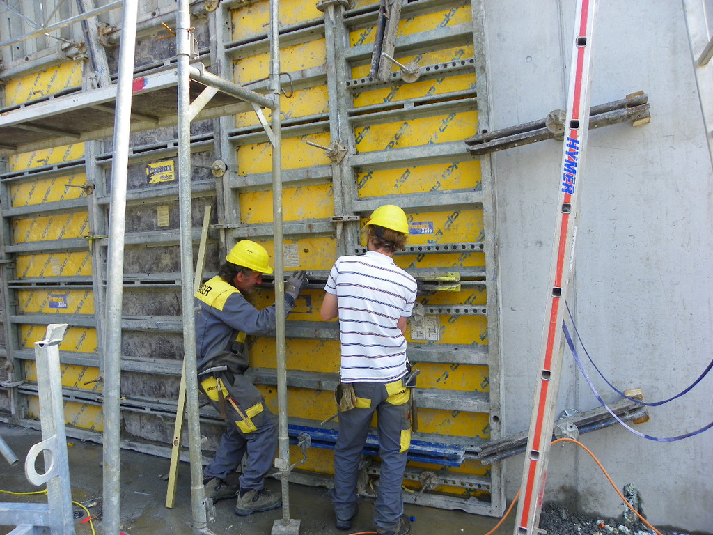 112_3055_JPG-1314529201