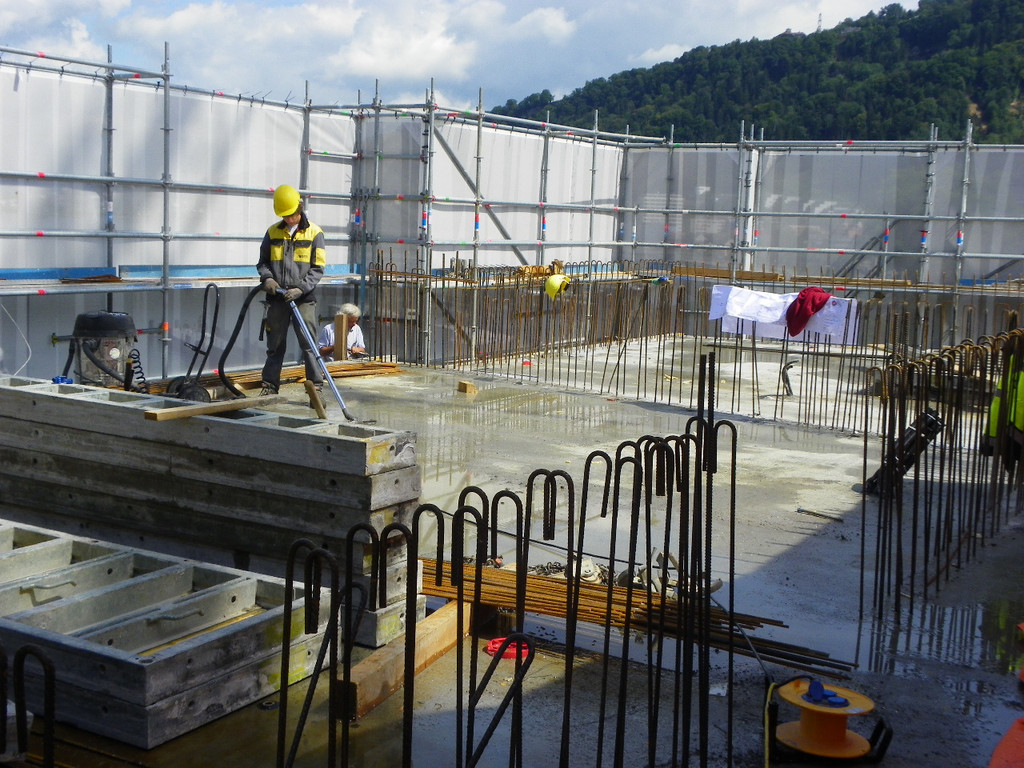 112_3057_JPG-1314529214