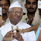 Anna Hazare beendet Hungerstreik 