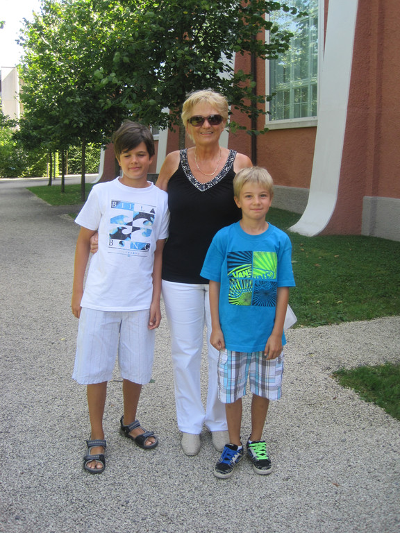 IMG_9906_JPG-1314555016