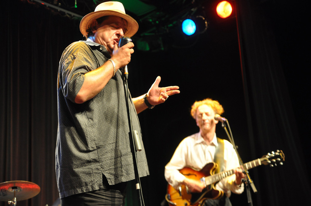 has16_jpg-1314563367