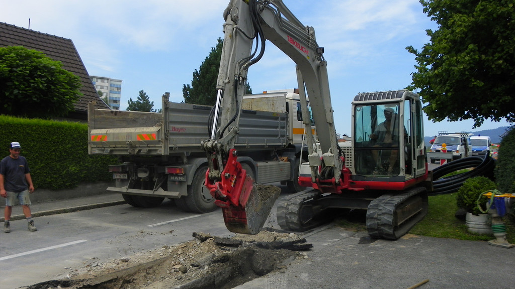 112_3846_JPG-1314566277