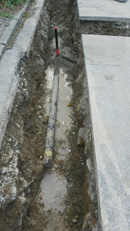 112_3848_JPG-1314566296