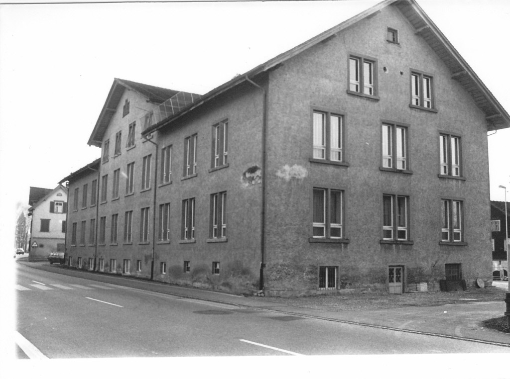 Institut 1_0002_jpg-1314605538