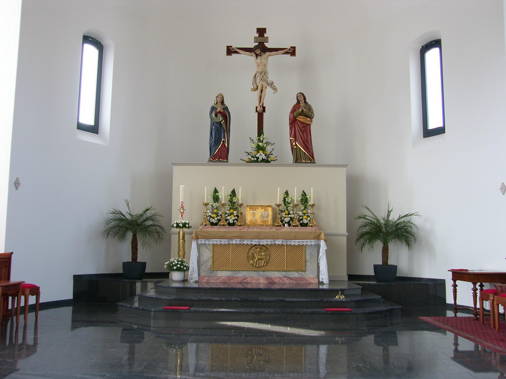 Altar_JPG-1314605518