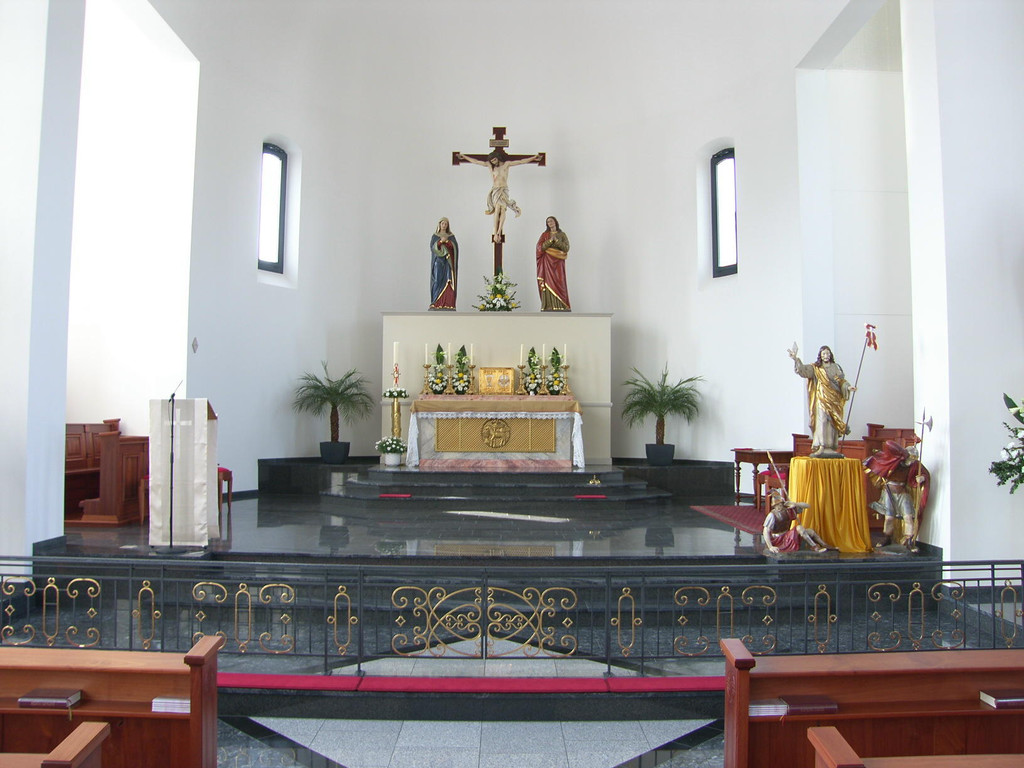Altarraum_JPG-1314605524