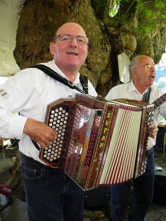 111_5696_JPG-1314651755