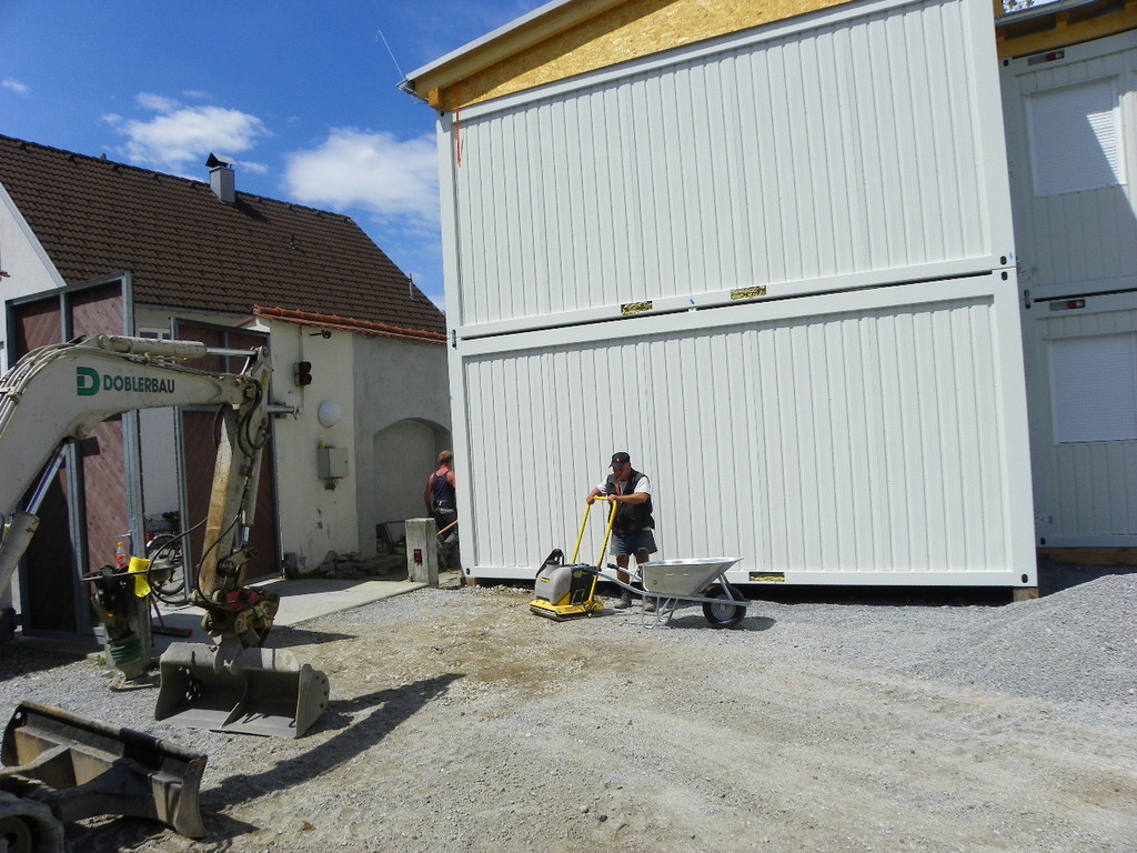 112_1818_JPG-1314654661