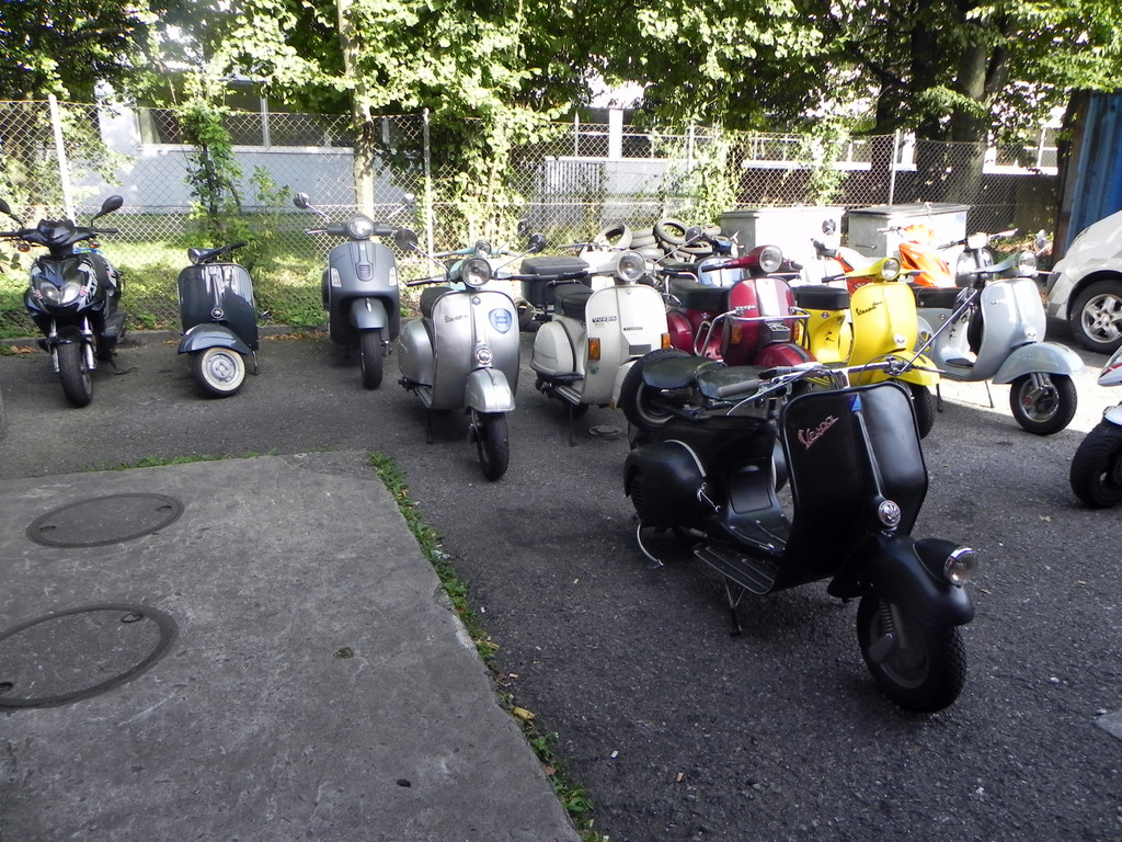 Marcos Scootershop _5_.JPG