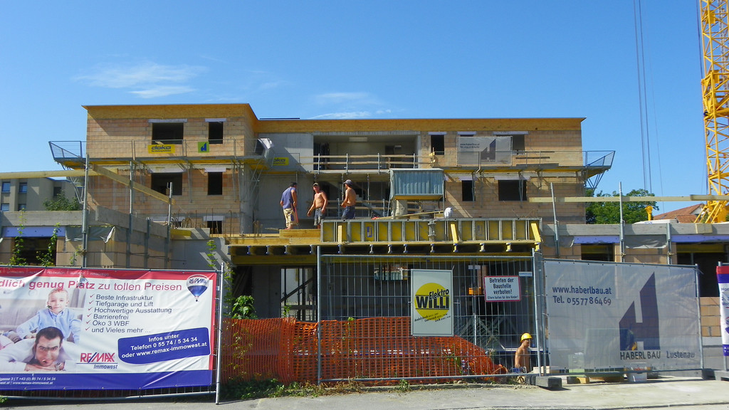 112_3850_JPG-1314749404