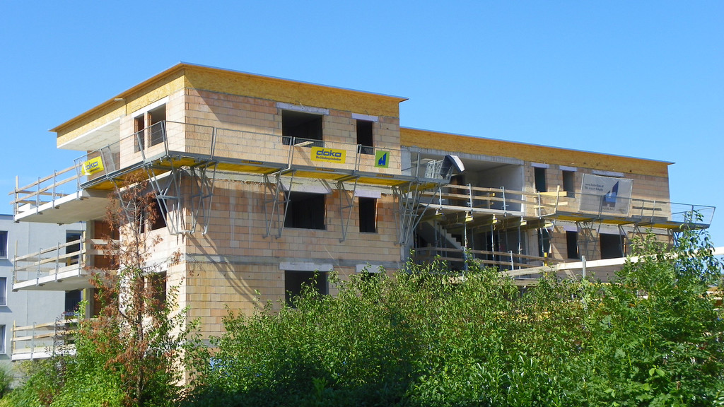 112_3853_JPG-1314749435