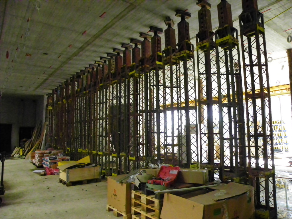 112_3033_JPG-1314750940