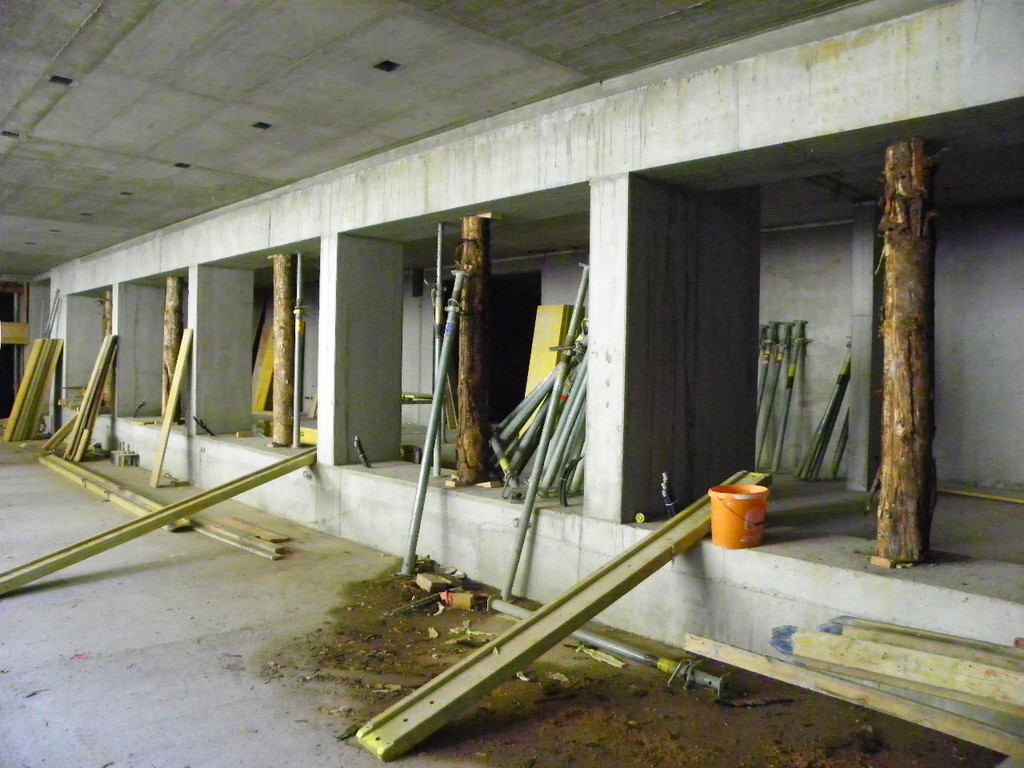 112_3037_JPG-1314750978