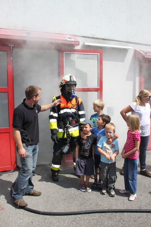 Ferienprogramm Feuerwehr 2011 _2__jpg-1314773569