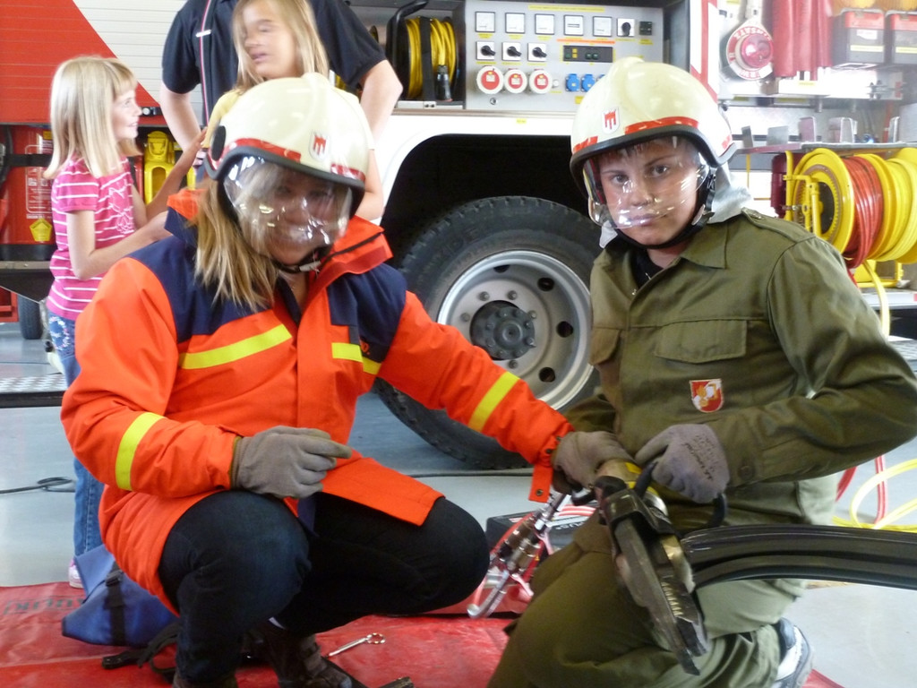 Ferienprogramm Feuerwehr 2011 _10__JPG-1314773659