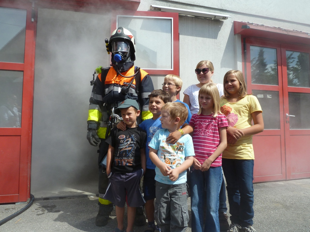 Ferienprogramm Feuerwehr 2011 _11__JPG-1314773670