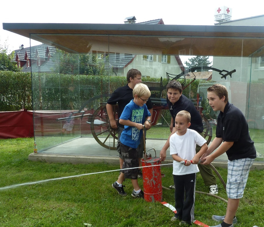 Ferienprogramm Feuerwehr 2011 _14__JPG-1314773697