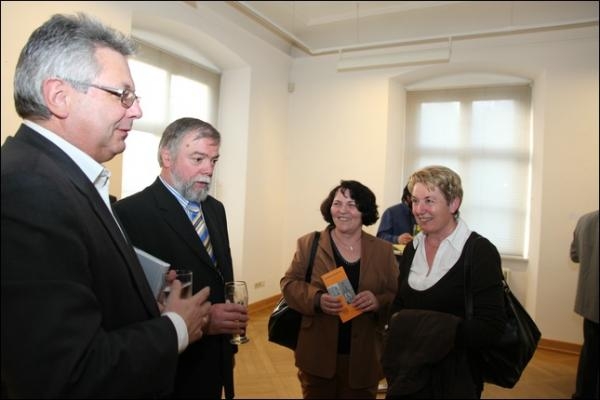 angeregte  Diskussion