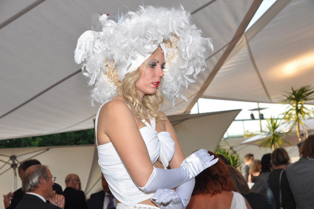 livingdoll1_jpg-1314826411