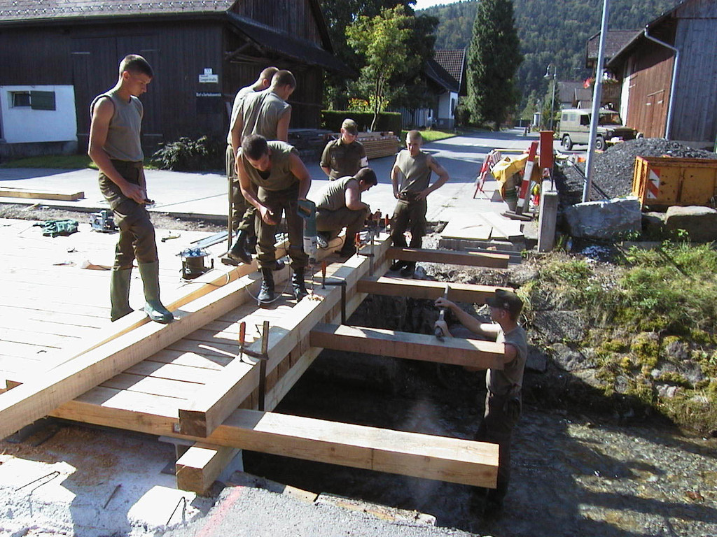 Nafla-Milit__r4_JPG-1315114979