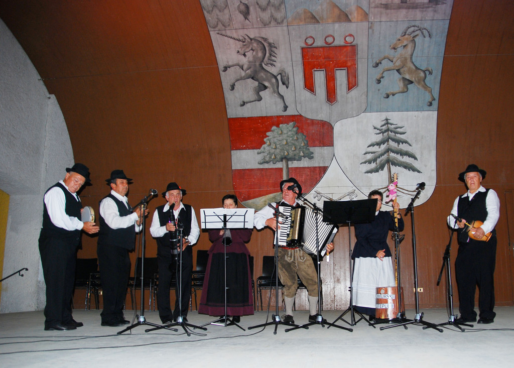 DSC_1695_jpg-1315142122