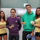 Die Vol.at Promotion-Girls auf der Herbstmesse