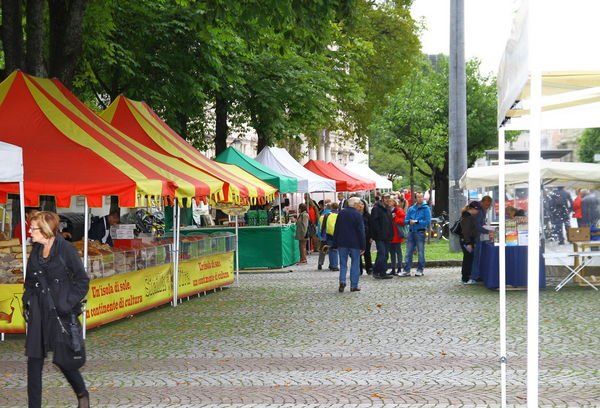 normal_08092011fmt_italienischermarkt_mw_01.jpg