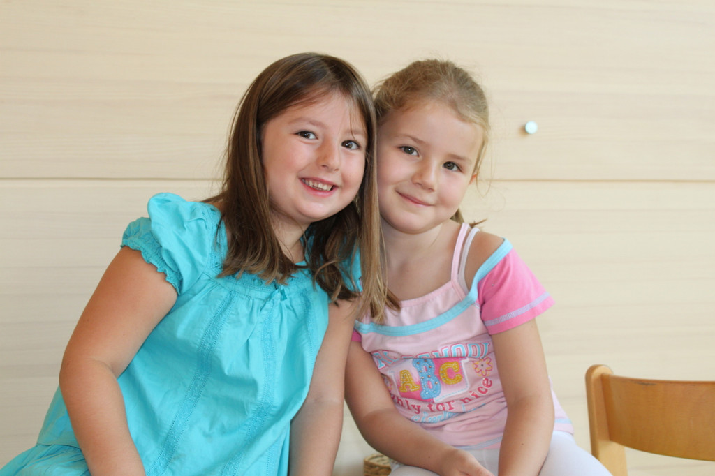 Anja und Ayse im neuen Kindergarten R__this.jpg