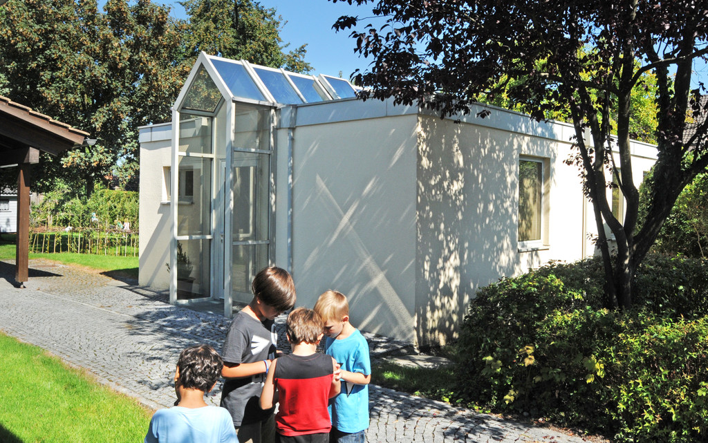 Kindi-Container Fu__ach_jpg-1315907695