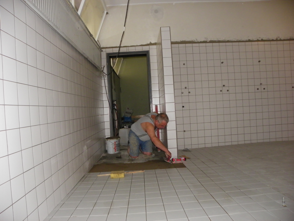 112_3611-1_JPG-1315952714