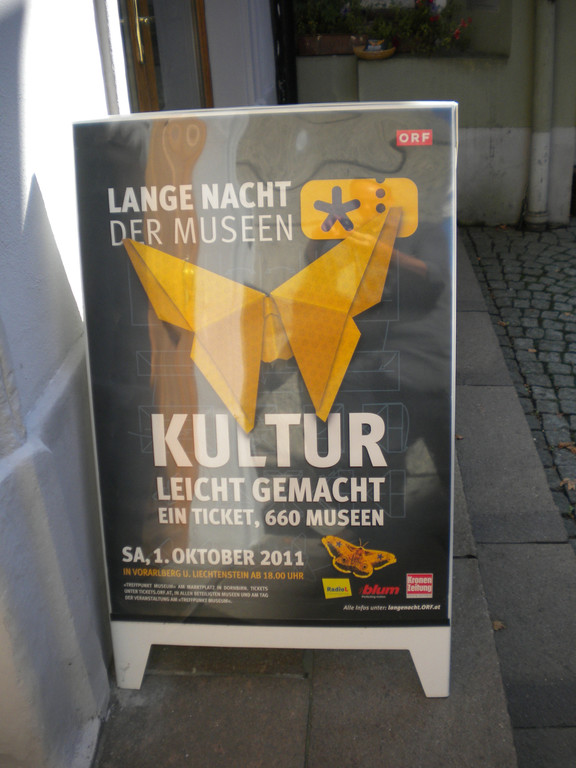 005_JPG-1316095751