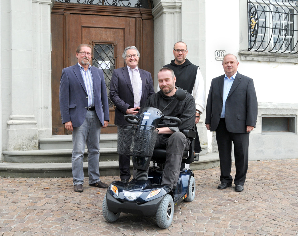 __bergabe Elektrofahrzeug_jpg-1316099204