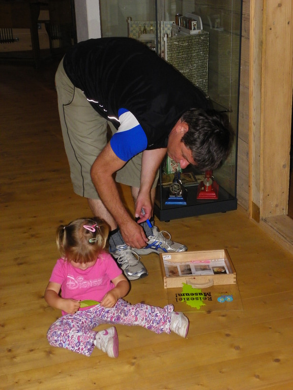 111_8938_JPG-1316357668