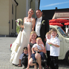 Isabel und Markus Staudinger zeigten sich den Fotografen als Hochzeitspaar.
