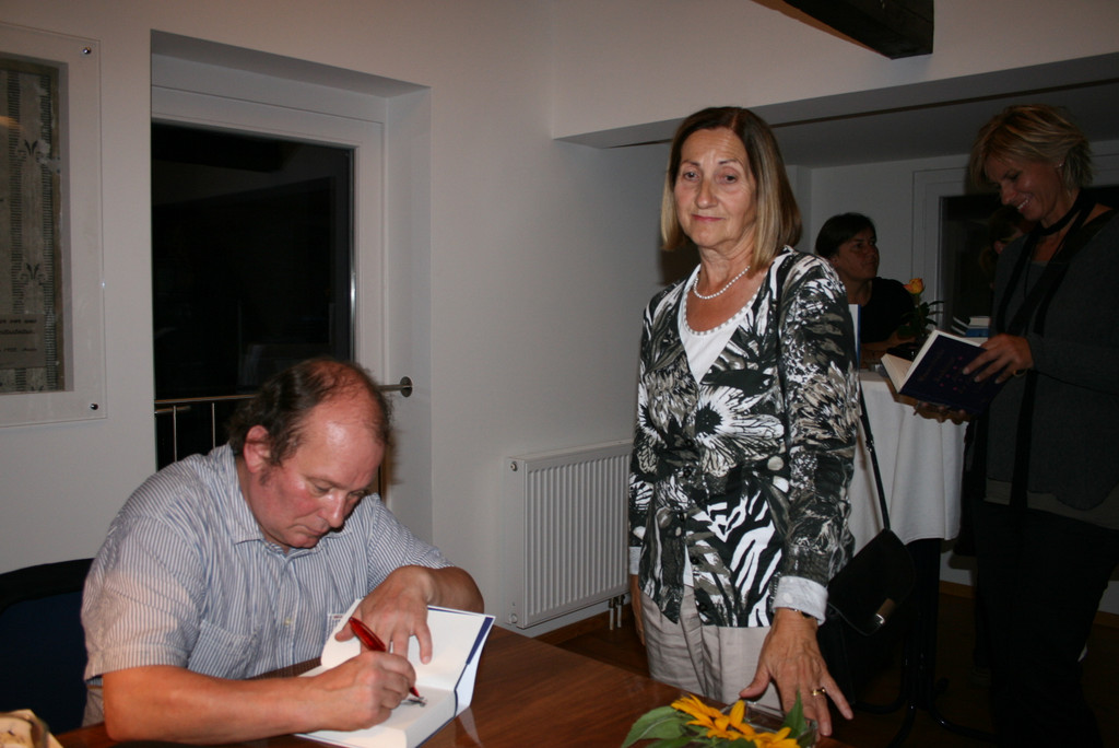 IMG_0221_JPG-1316368350