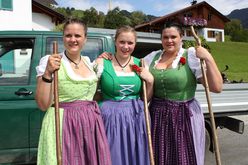 Sandra_Anja C__sar_ Beate.jpg